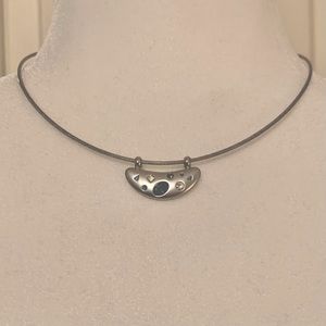 Modernist Blue Crystals Pendant Choker Slide Brushed Silver Tone Necklace